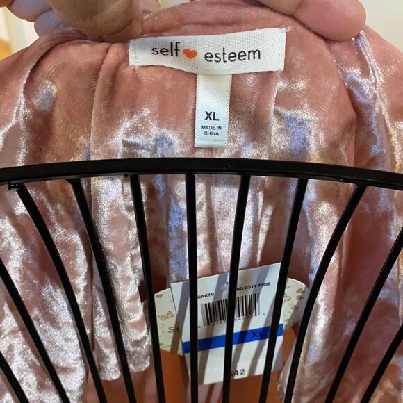 ✨Self Esteem Crushed Dusty Rose Millennial Cold ShoulderTop✨ - Picture 7 of 9